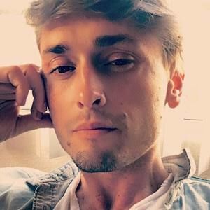 Meet your Posher, Ray